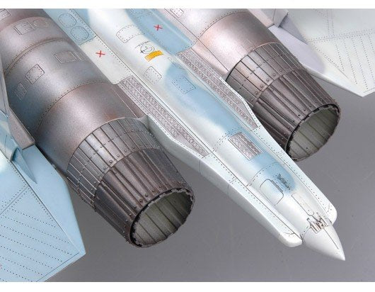 Trumpeter 02270 Su-27UB Flanker-C 1/32 – image 4
