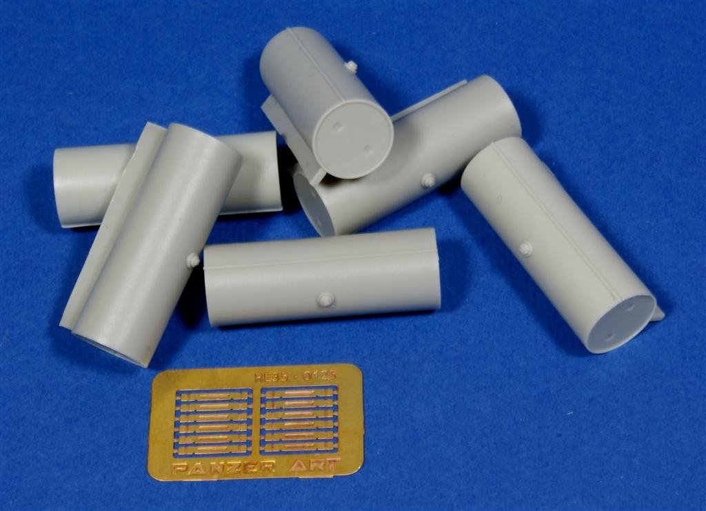 Panzer Art RE35-128 Cylindric fuel drums for WWII Soviet tanks 1/35