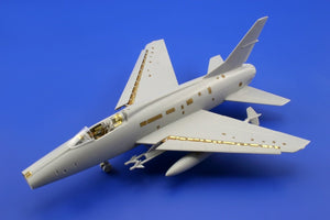 Eduard 73363 F-100C S. A. 1/72 TRUMPETER – immagine 2