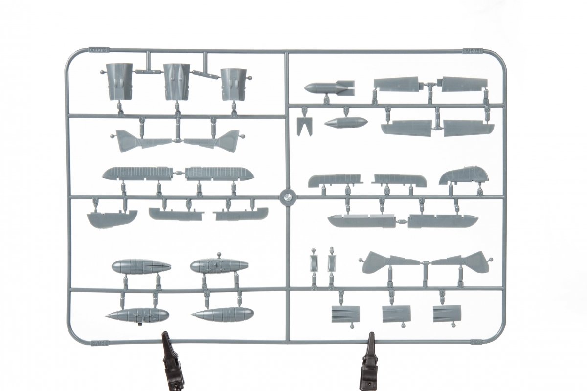 Eduard 84117 Fw 190A-4 w/ engine flaps &amp;amp; 2-gun wings 1/48 – Bild 7