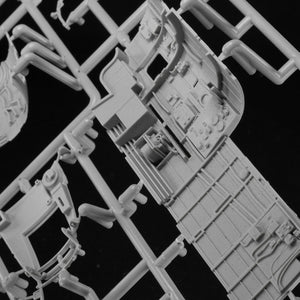 Border Model BF-010 Avro Lancaster B Mk.I/III with full Interior 1/32 – image 14