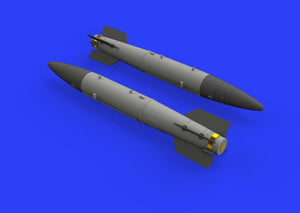 Eduard 672215 B43-1 Nuclear Weapon w/ SC43-4/ -7 tail assembly 1/72 – Bild 2