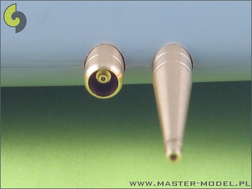 Master AM-48-005 Supermarine Spitfire early E wing - Hispano 20mm &amp;amp; .50cal in fairings 1/48 – imagen 3