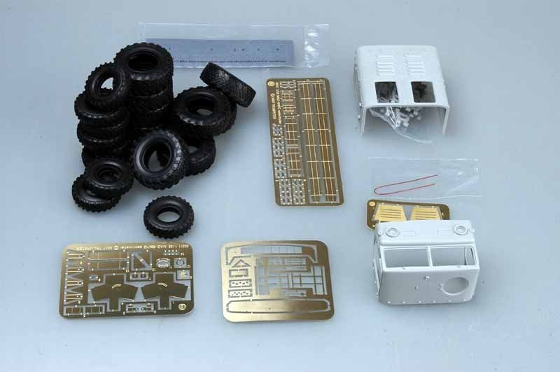 Trumpeter 00212 MAZ-537G Late Production type with MAZ/ChMZAP-5247G semitraii 1/35 – immagine 9