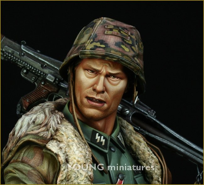 Young Miniatures YM1822 Waffen SS MG-42 Gunner Ardennes 1944 1/10 – immagine 8