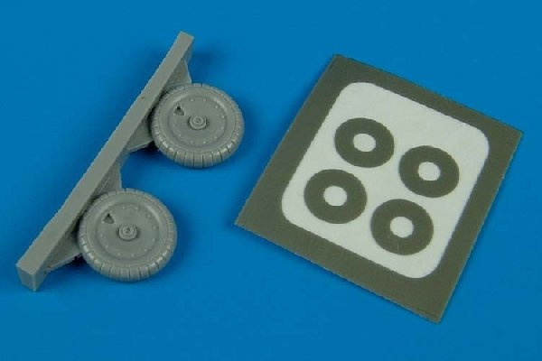 Aires 7237 Fw 190A-5/A-9 wheels & paint masks 1/72