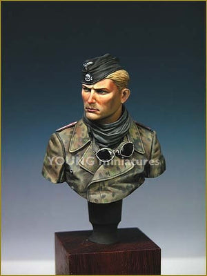 Young Miniatures YM1806 SS Panzer Crew WWII 1/10 – Bild 5
