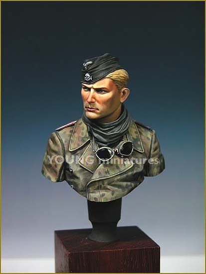 Young Miniatures YM1806 SS Panzer Crew WWII 1/10 – Bild 5