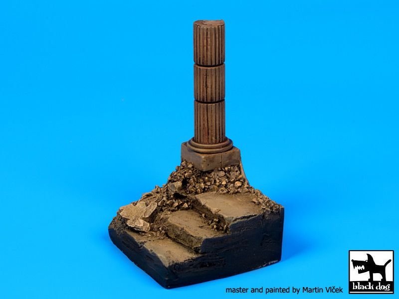 Black Dog D35039 Stairs with column base 1/35 – immagine 4