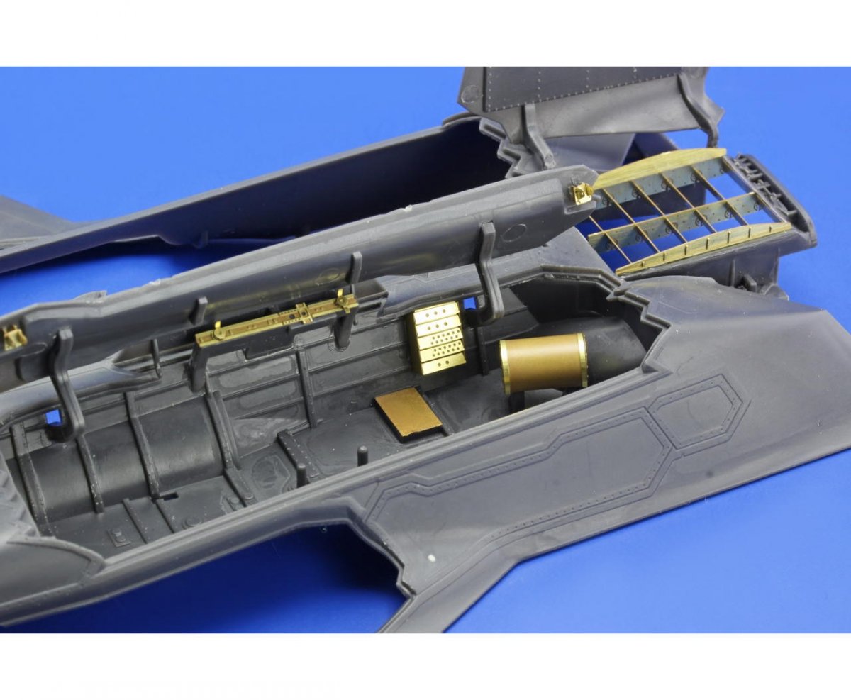 Eduard 48792 F-35B exterior KITTY HAWK 1/48 – immagine 5