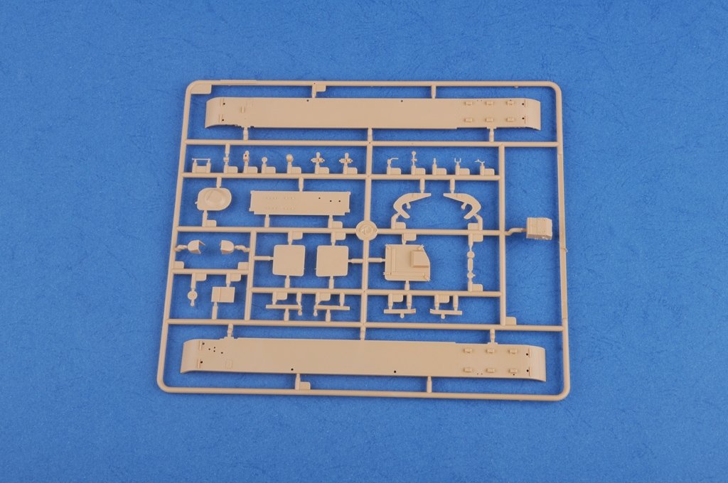 Hobby Boss 83834 French GCT 155mm AU-F1 SPH 1/35 – image 6