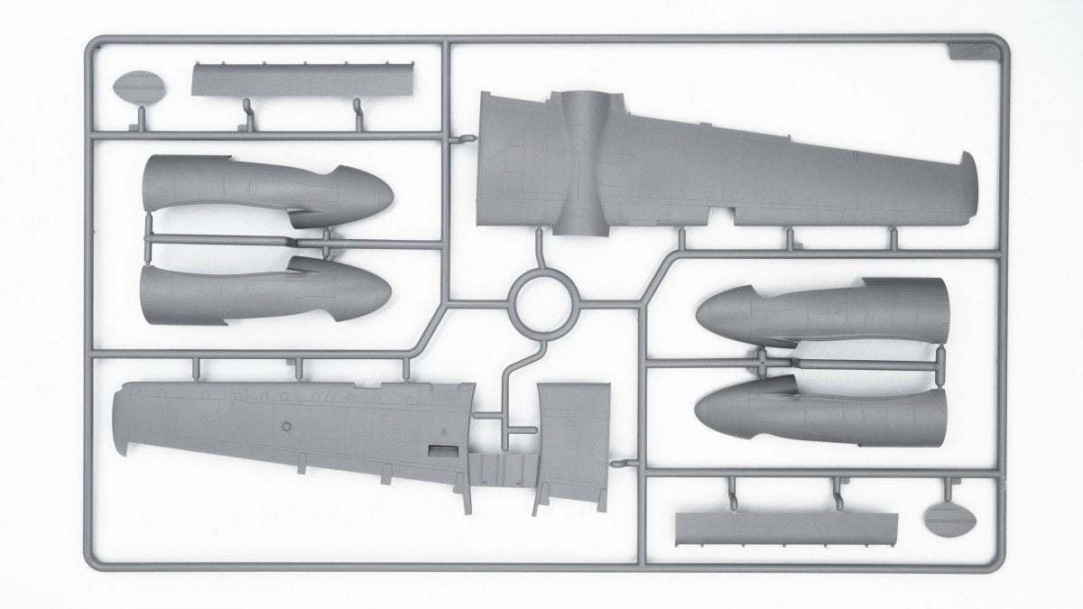 ICM 48281 B-26B-50 Invader, Korean War American Bomber 1/48 – immagine 3
