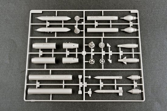 Trumpeter 03226 Russian MIG-29UB Fulcrum 1/32 – imagen 11
