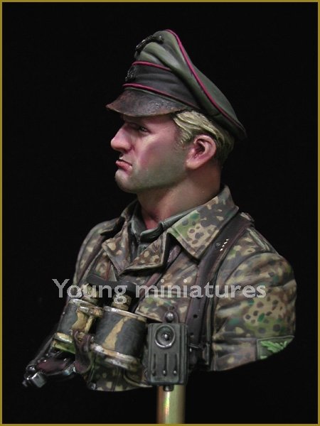 Young Miniatures YM1831 German Waffen SS Officer 1944 1/10 – Bild 4