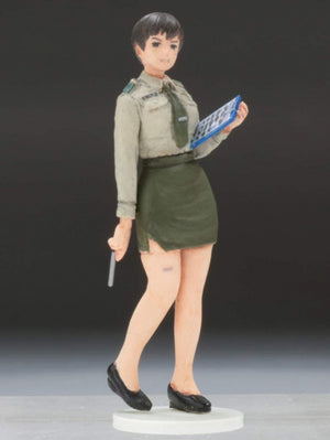 Fine Molds HC04 Historic Costume Girl JGSDF HMV With Figure Hinata 1/35 – imagen 3