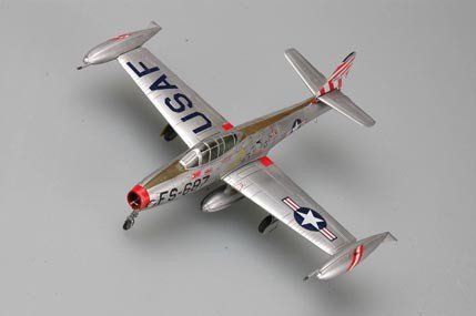 Hobby Boss 80246 F-84E Chasseur Thunderjet (1/72)  – image 6