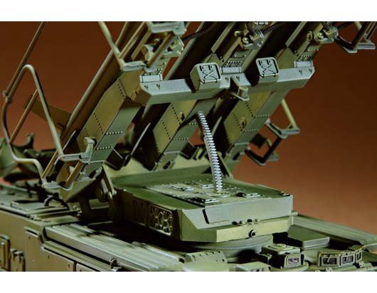 Trumpeter 00361 Russia SAM-6 antiaircraft missile 1/35 – Bild 5