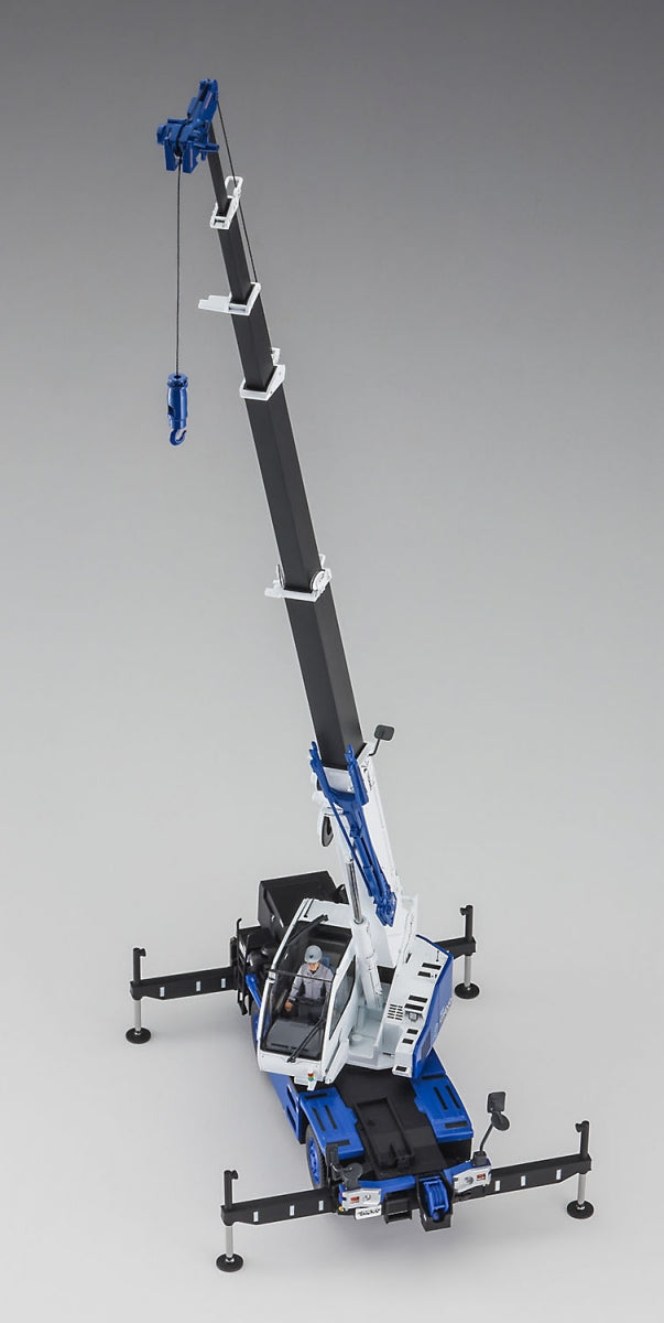 Hasegawa 66110 Tadano Rough Terrain Crane GR-130NL/N CREVO Mini G4 &amp;quot;H-Type Outrigger&amp;quot; 1/35 – image 4
