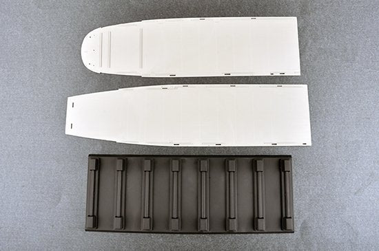 Trumpeter 05618 USS Intrepid CV-11 1/350 – image 4