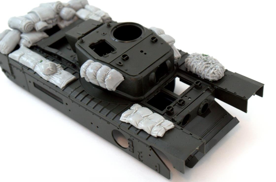 Panzer Art RE35-579 Stowage set for MkIV “Churchill” (Tamiya kit) 1/35 – Bild 5