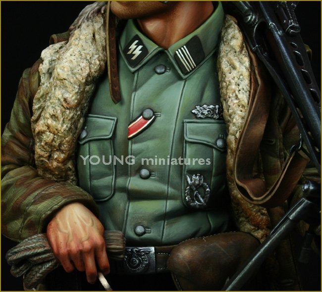 Young Miniatures YM1822 Waffen SS MG-42 Gunner Ardennes 1944 1/10 – immagine 9