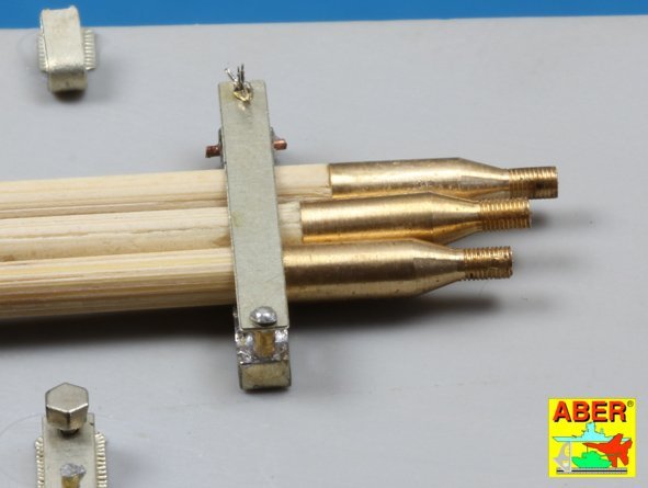 Aber 16052 Barrel cleaning rods with brackets for Tiger II 1/16 – imagen 11