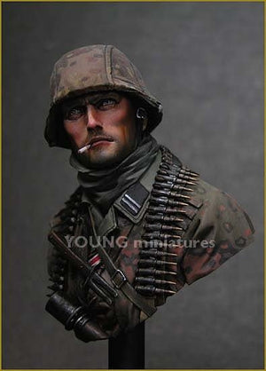 Young Miniatures YM1804 German Waffen SS Ardennes 1944 1/10 – image 3