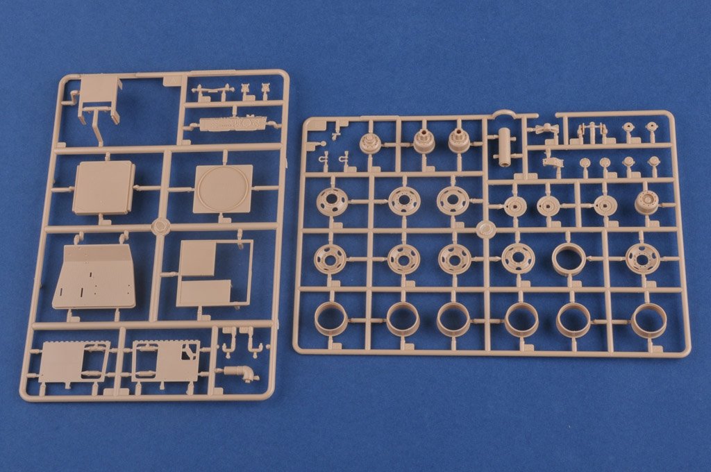 Hobby Boss 85519 M911 C-HET avec semi-remorque pour engins lourds m747 (1/35)  – image 20