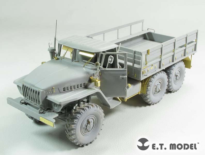 E.T. Model E35-194 Russian URAL-4320 Truck (For TRUMPETER 01012) 1/35 – immagine 2