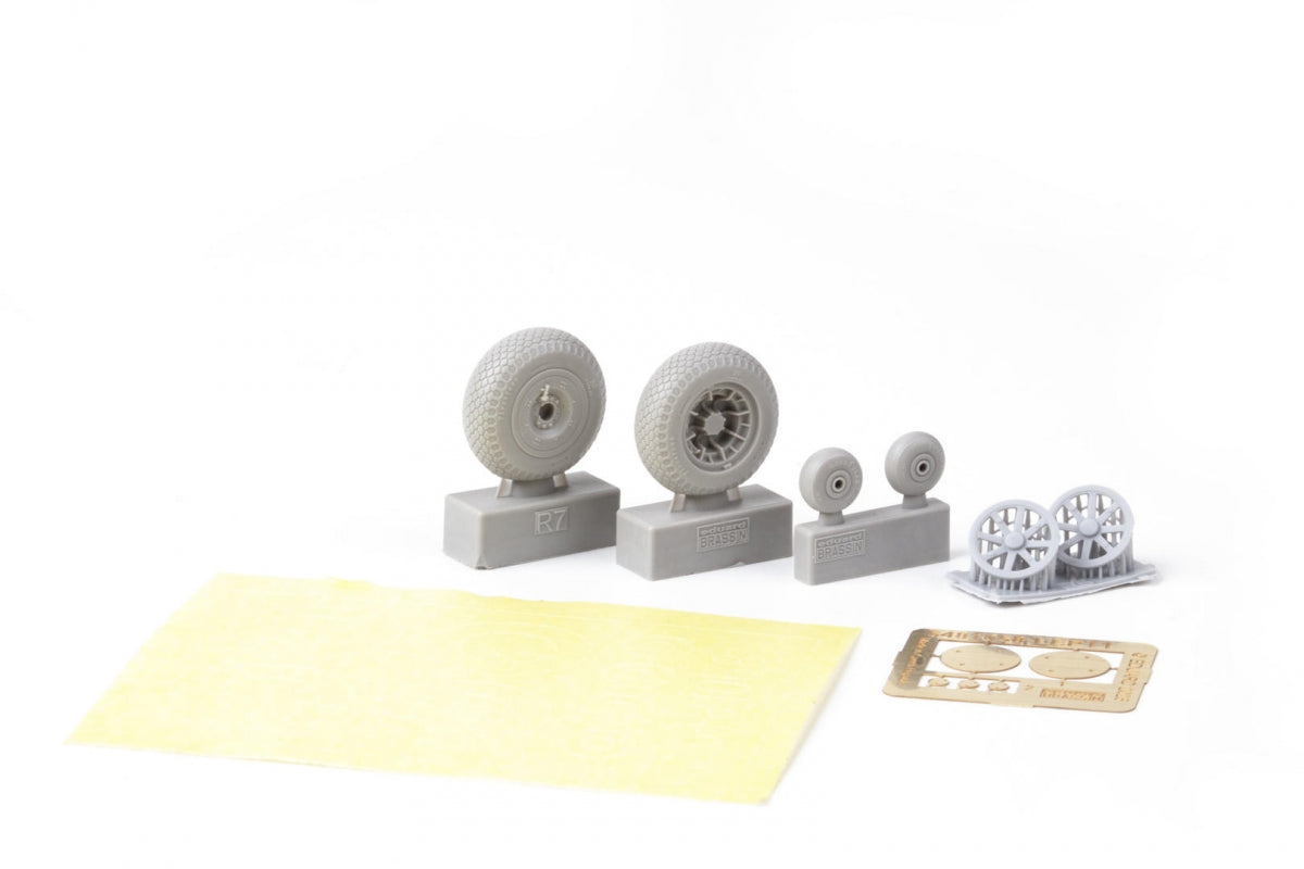 Roues Eduard 6481058 P-40E à bande de roulement croisée Eduard 1/48