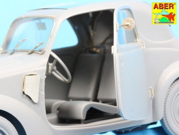 Aber 35257 Simca 5 Staff Car 1/35 – immagine 6