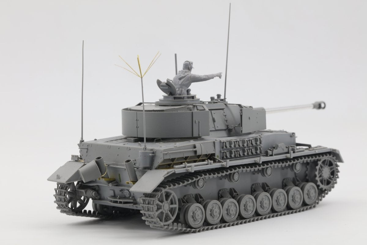 Border Model BT-006 Pz.Beob.Wg. IV Ausf. J w/Commander&amp;amp;Infantry 1/35 – Bild 4