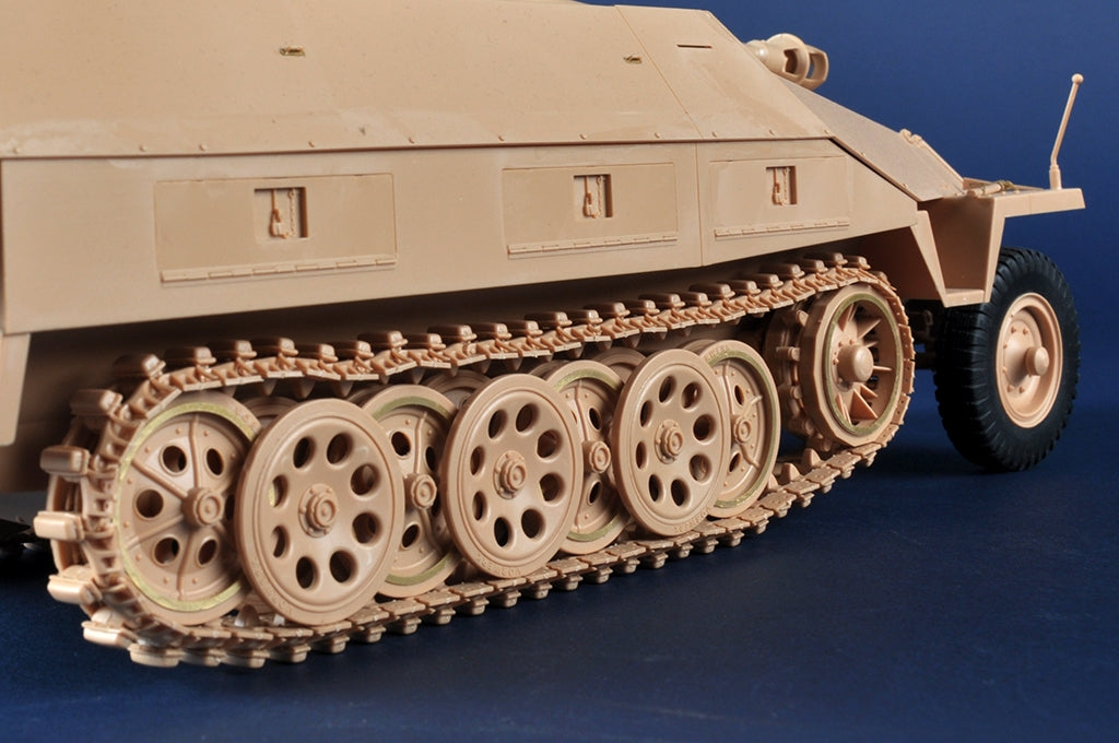 Trumpeter 00943 Sd.Kfz 251/22D 1/16 – immagine 15