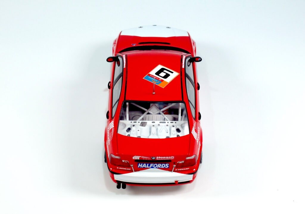 NuNu PN24007 BMW 320i E46 DTCC 2001 Winner 1/24 – imagen 7