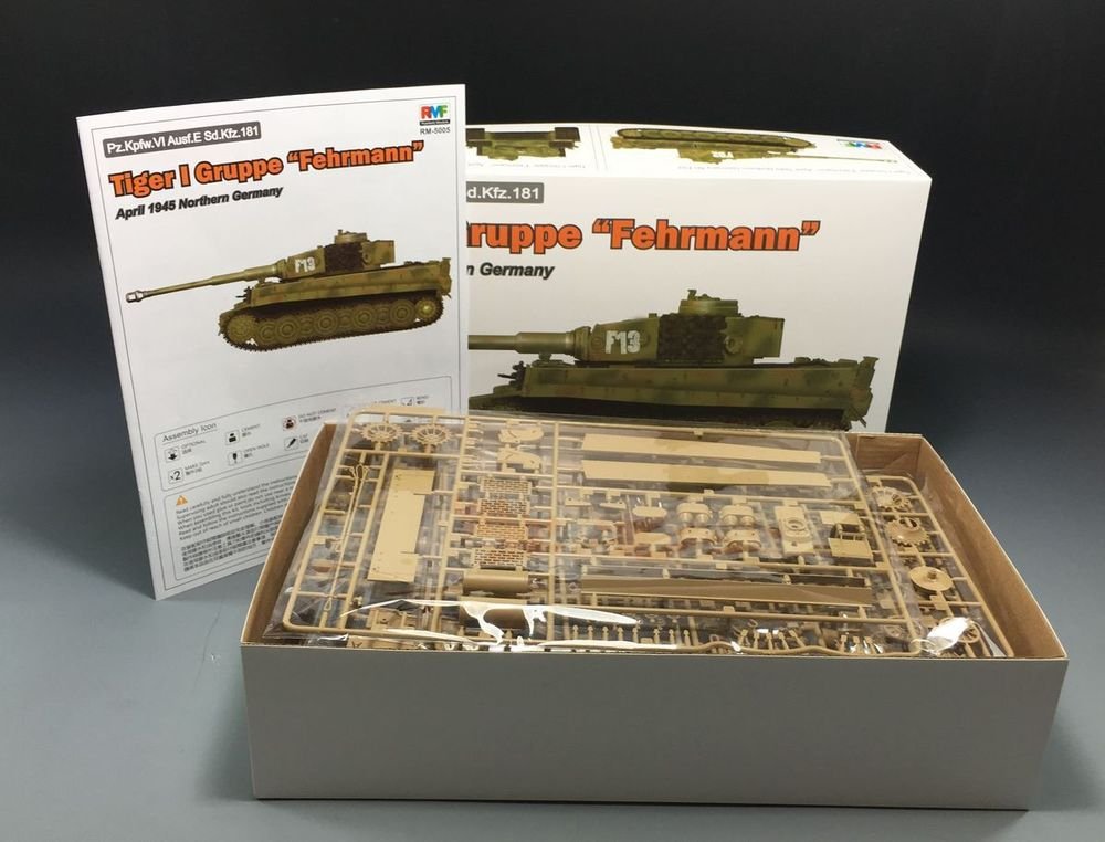 Rye Field Model 5005 Tiger I Gruppe Fehrmann April 1945 Northern Germany – Bild 2