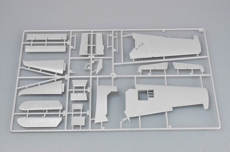 Trumpeter 02256 F6F-3 Hellcat 1/32 – image 7