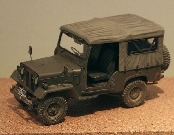 Fine Molds FM34 JGSDF Type 73 Light Truck (Canvas Top) 1/35 – imagen 5