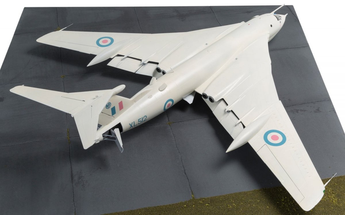 Airfix 12008 Handley Page Victor B.2 1/72 – Bild 4