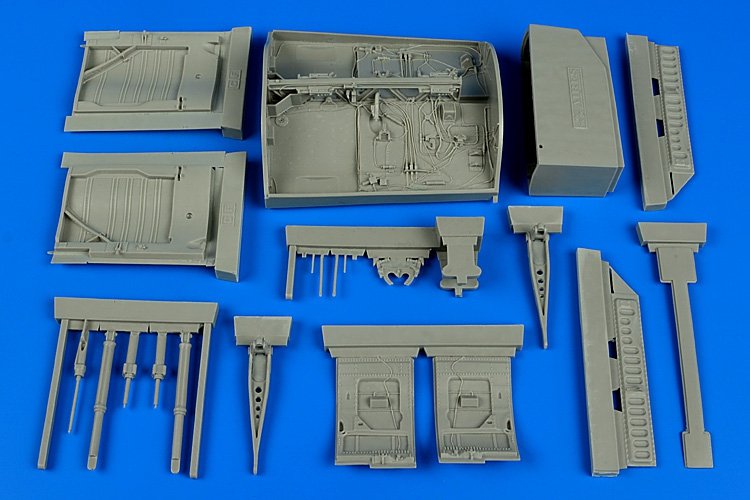 Aires 2205 CF-104G Starfighter wheel bay 1/32 Italeri