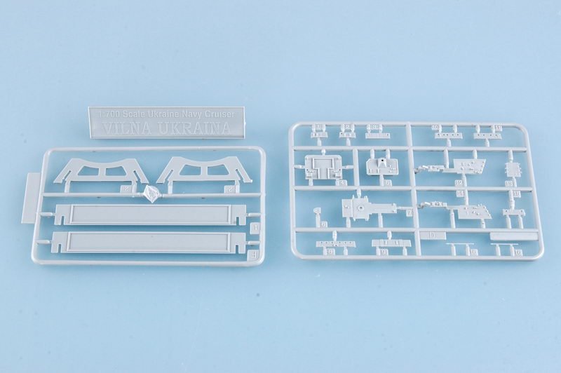 Trumpeter 05723 Ukraine Navy Slava Class Cruiser Vilna Ukraina 1/700 – Bild 6