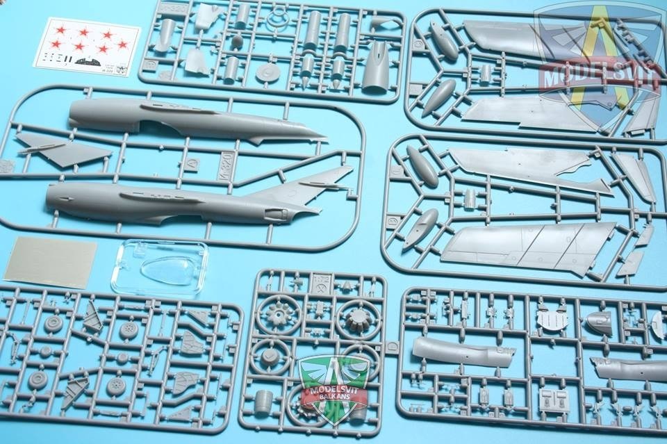 Modelsvit 72038 I-320 R-3 All-weather interceptor prototype 1/72 – immagine 3