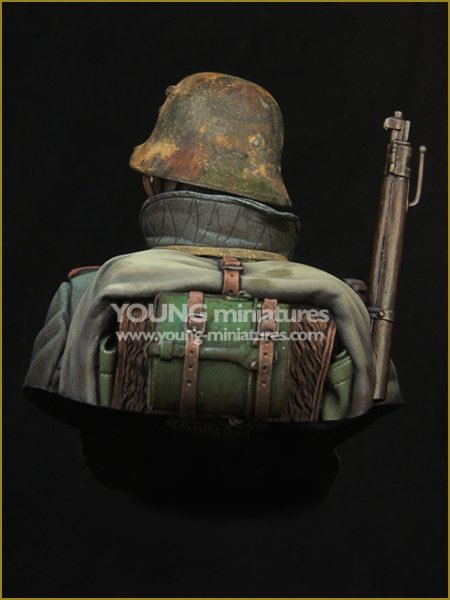 Young Miniatures YM1857 GERMAN STORMTROOPER WWI 1/10 – image 4