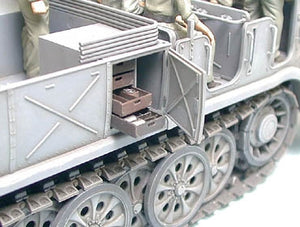 Tamiya 35239 German 18-Ton Heavy Half-Track FAMO 1/35 – zdjęcie 10