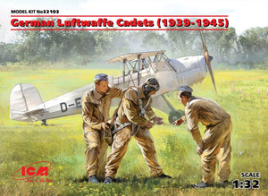 ICM 32103 Cadets de la Luftwaffe allemande (1939-1945) (3 figurines) 1/32