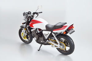 Aoshima 06479 ONDA NC31 CB400 SUPER FOUR &amp;#39;92 with CUSTOM PARTS 1/12 – image 3