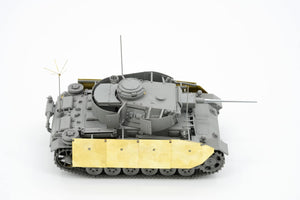 Border Model BT-048 Pz.Bef.Wg.III Ausf.K 2in1 w/Schürzen 1/35 – Bild 4