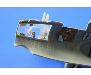 Eduard 73382 B-17G front interior 1/72 REVELL – immagine 8