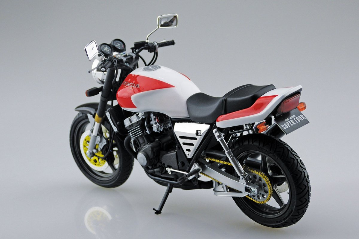 Aoshima 05514 HONDA CB400SF with CUTOM PARTS 1/12 – Bild 3