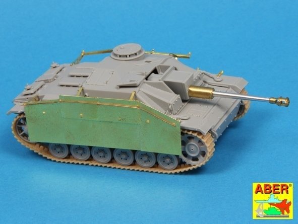 Aber 72A11 Osłony boczne do Sturmgeschutz III (wczesne) / Side skirts for Sturmgeschutz III (Early model) 1/72 – Bild 3