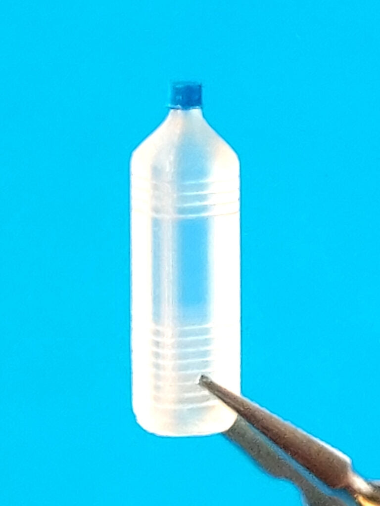 Point de non-retour 3524050 Bouteille en plastique (type I, bleue et transparente) 1/35 – image 11